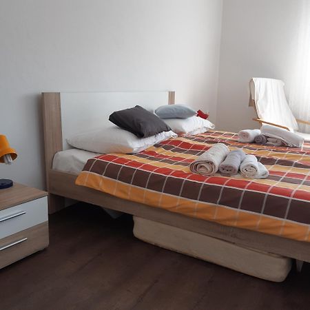 Sunny Apartment Sukosan Bagian luar foto
