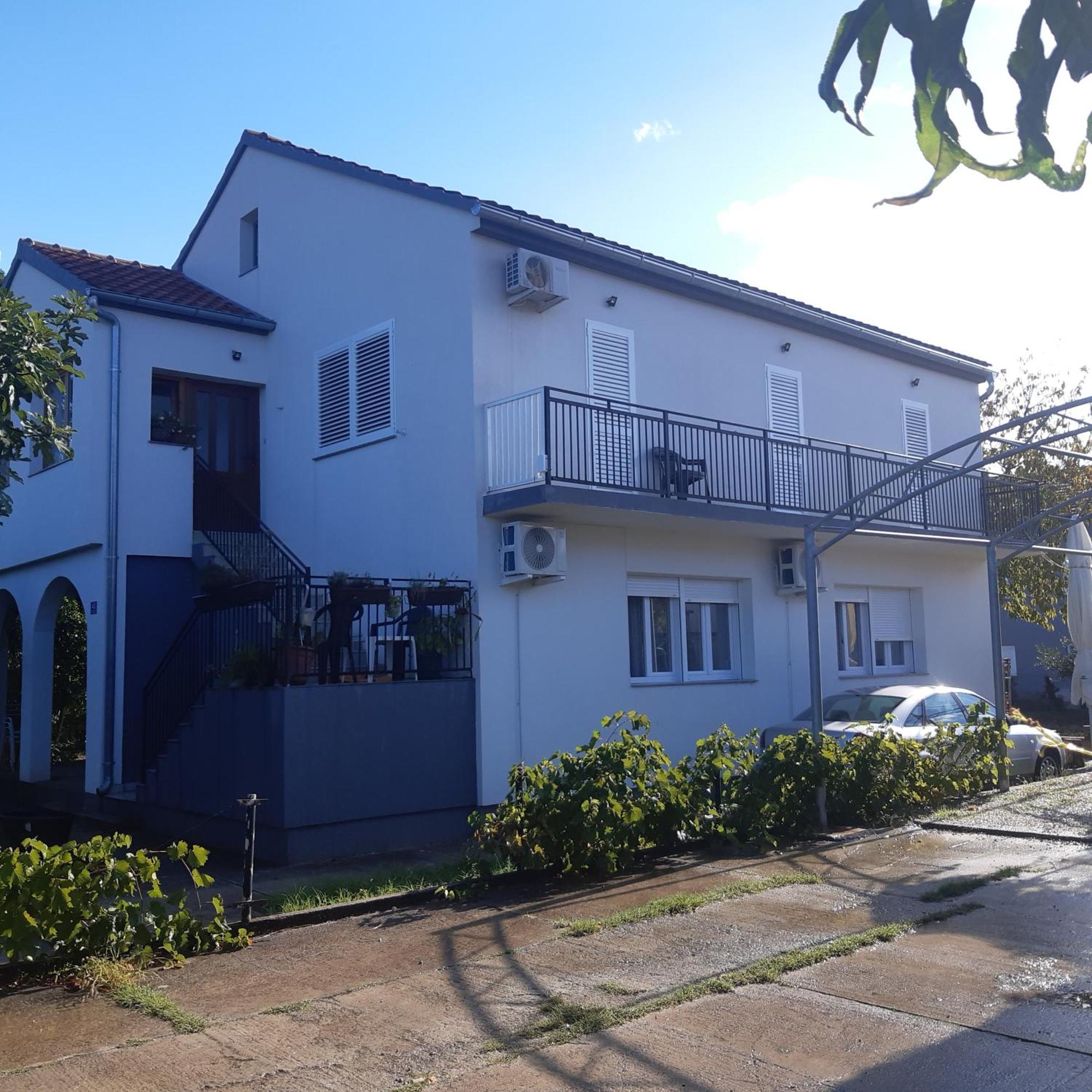 Sunny Apartment Sukosan Bagian luar foto
